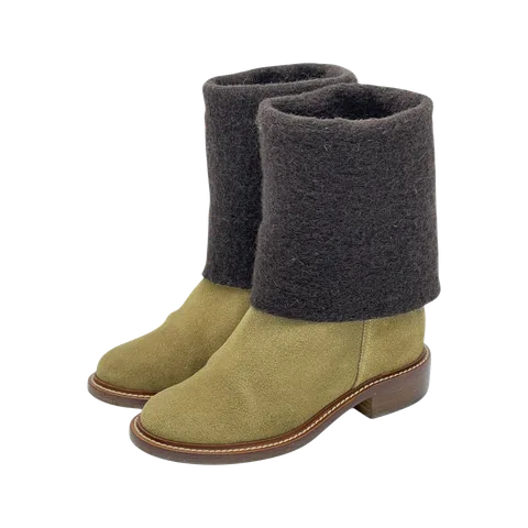 Chanel Beige Suede Brown Wool CC Logo Boots 39C - 1