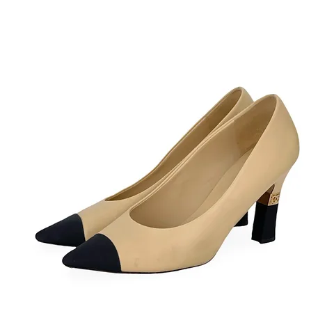 Chanel Beige Black Lambskin Cap Toe CC Logo Heel Pumps 40.5C - 1