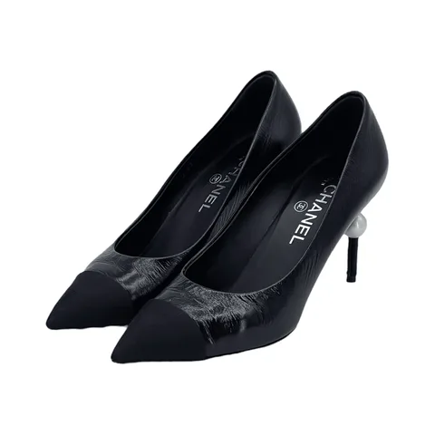 Chanel Black Leather Cap Toe Fabric Pearl Embellished Pumps 38.5 - 1