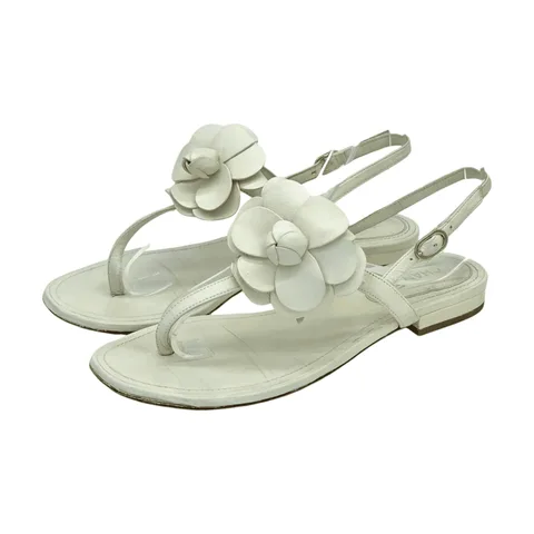 Chanel Ecru Leather Camellia Thong Sandals 36.5 - 1