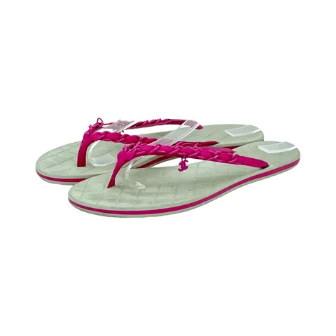 Chanel Pastel Green Fuchsia CC Chain Quilted Rubber Leather Thong Sandals 39 - 1